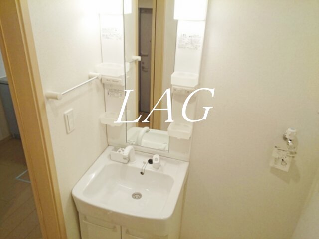 洗面設備　独立洗面台です。