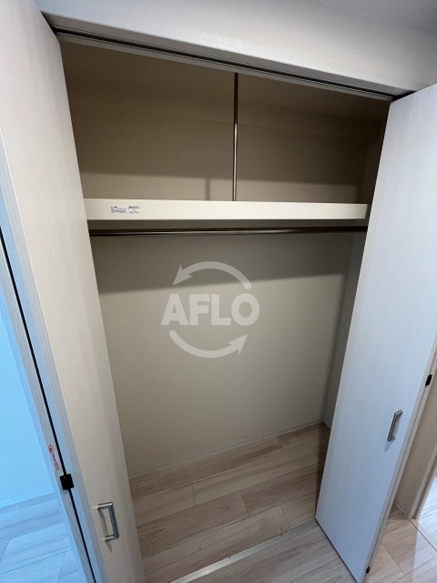 収納　レジュールアッシュあびこ　クローゼット