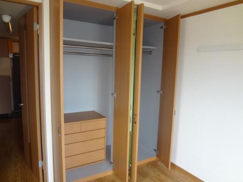 収納　クローゼット