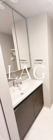 洗面設備　独立洗面台です。