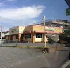 飲食店　サイゼリア（飲食店）まで350m
