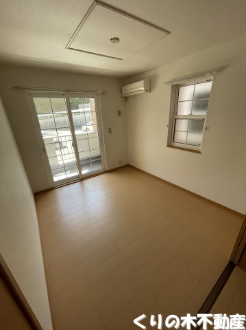 居室・リビング　同タイプのお部屋です（現況を優先します）