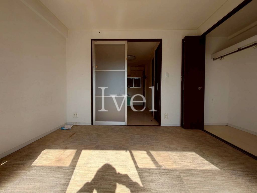 居室・リビング　エントランス