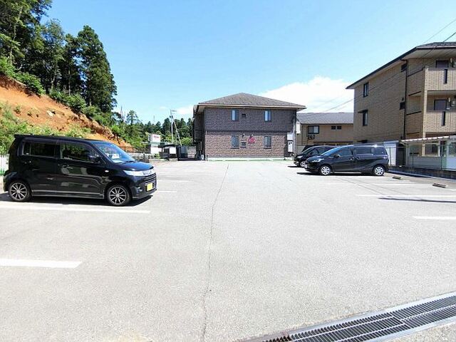 駐車場　駐車場