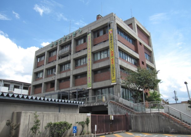 警察署・交番　港警察署（警察署・交番）まで393m