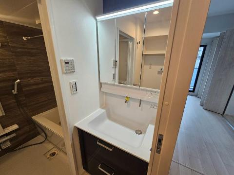 洗面設備　洗髪洗面化粧台