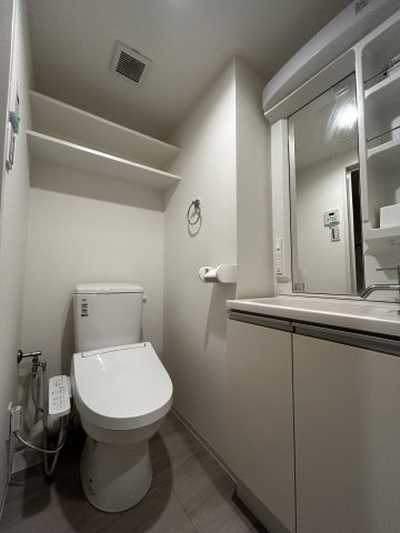 トイレ　清潔感のあるトイレです