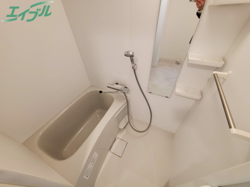 バス・シャワールーム　同型参考写真