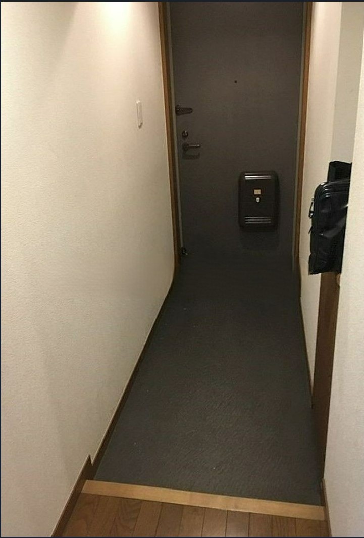 玄関　※別部屋参考写真