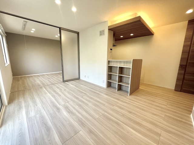 居室・リビング　リビング