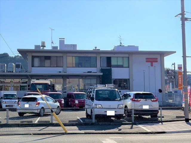 郵便局　日南郵便局貯金・保険（郵便局）まで646m