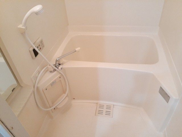 バス・シャワールーム　お風呂です