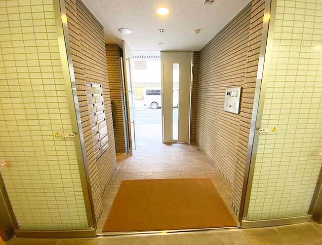 エントランス　★オートロック完備でセキュリティ面◎★