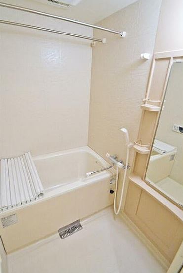 バス・シャワールーム　★追い炊き付きオートバス★