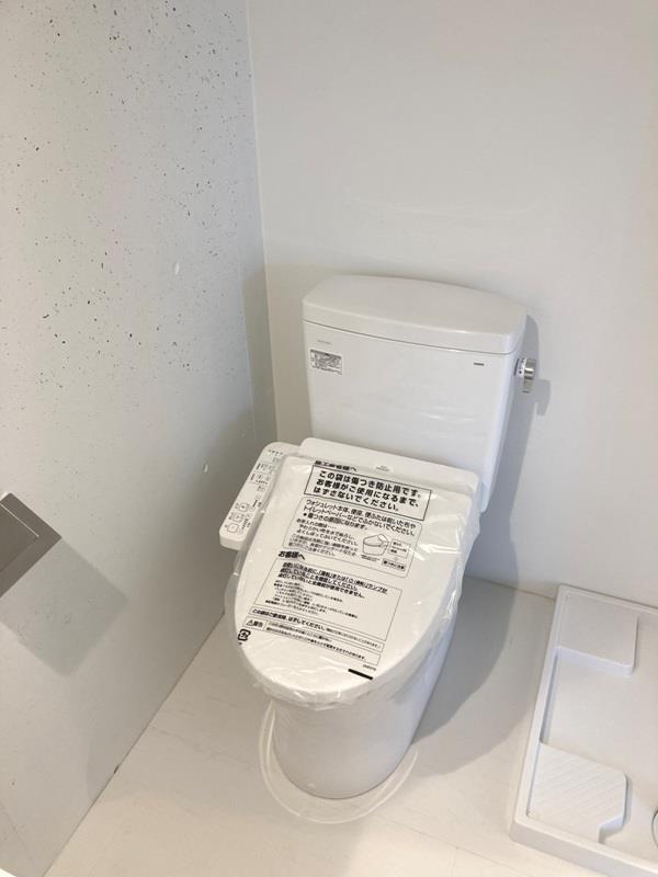 トイレ　※別部屋の参考写真です。