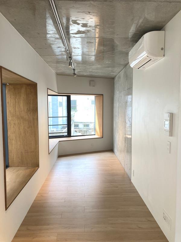 居室・リビング　※別部屋の参考写真です。