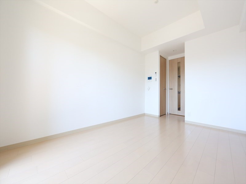 居室・リビング　洋室7.3帖　クローゼット付（収納充実してます）