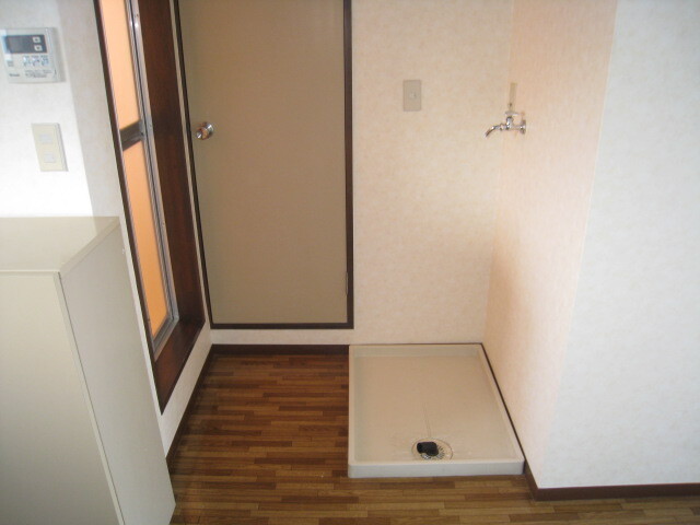 その他設備　室内洗濯機置き場★
