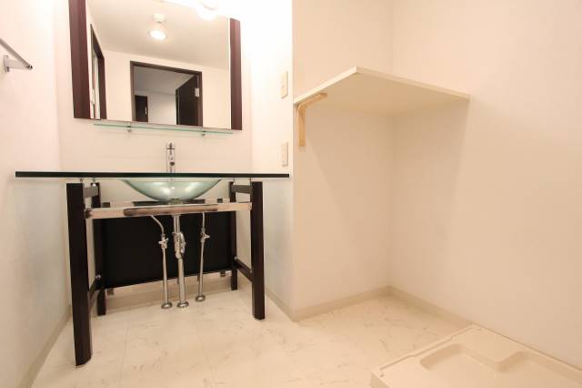 洗面設備　オシャレな洗面台