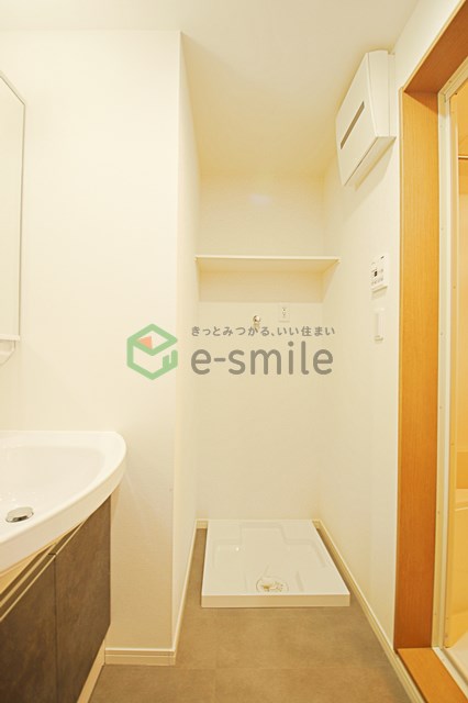 洗面設備　広い洗面スペース