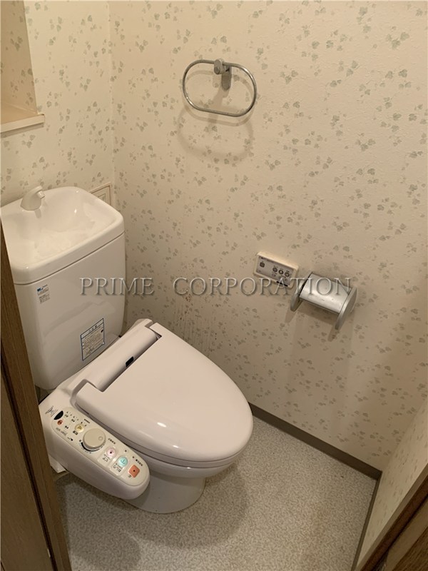 トイレ　※リノベーション前※