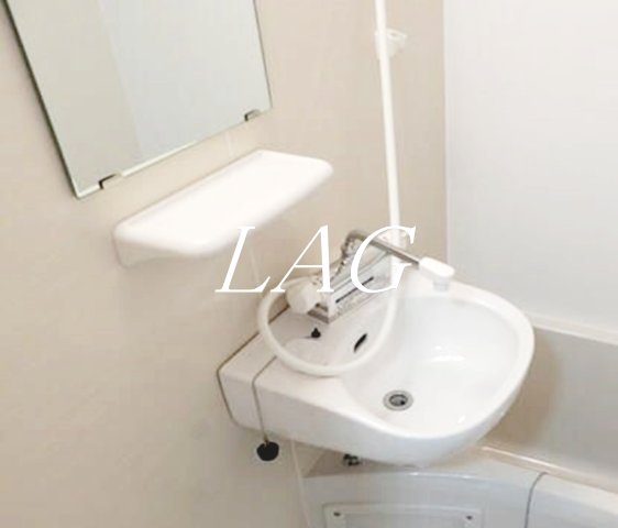 洗面設備　洗面台です。