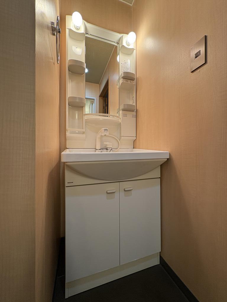 洗面設備　独立洗面化粧台