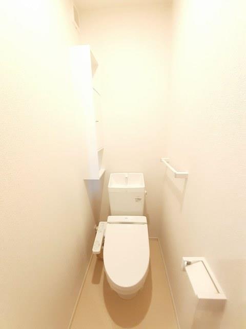トイレ　トイレ
