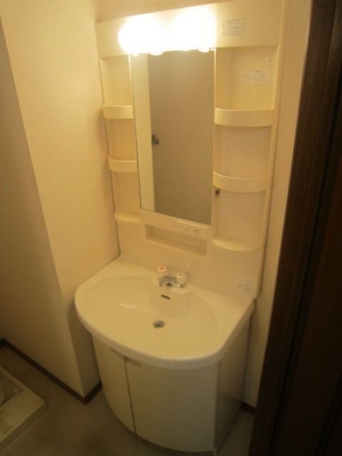 洗面設備　反転部屋参考