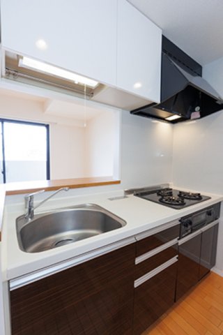 キッチン　※写真は同タイプ住戸です。