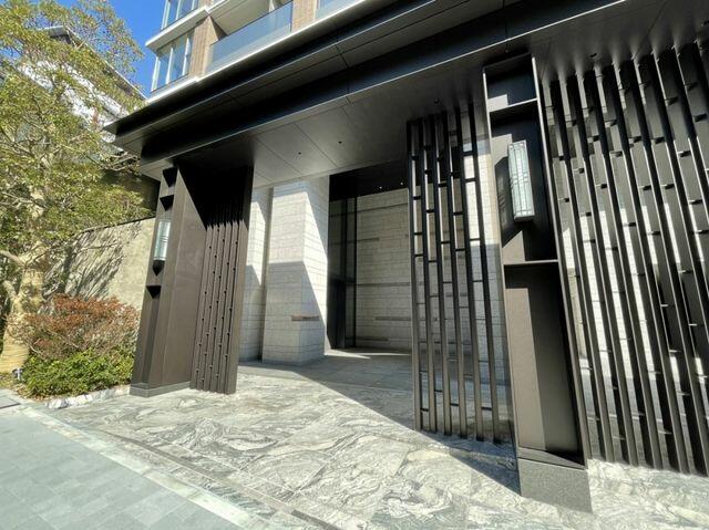 スーパー　マルエツ城山ヒルズ店（スーパー）まで91m