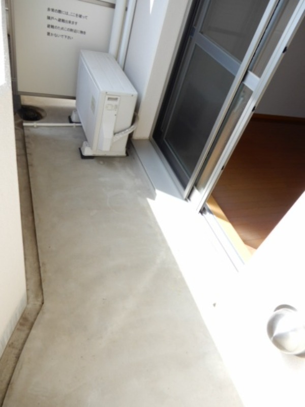 バルコニー　図面と現状に相違がある場合には現状を優先