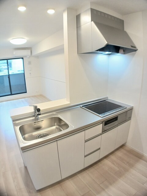 キッチン　IHコンロのシステムキッチン