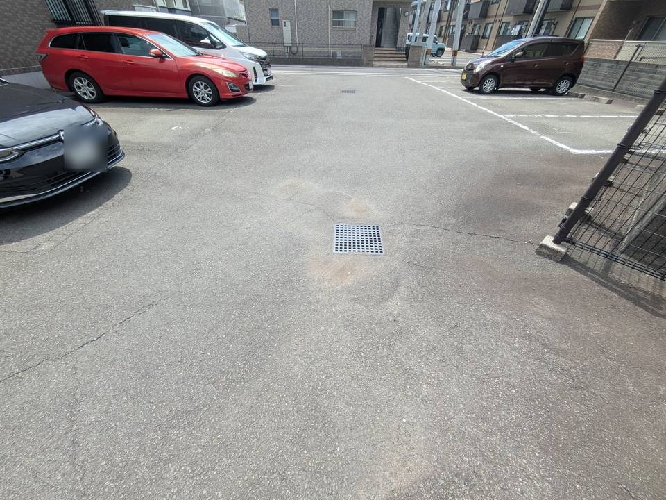 駐車場　駐車場