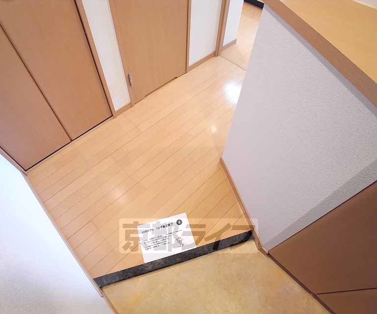 その他部屋・スペース　明るい廊下です。