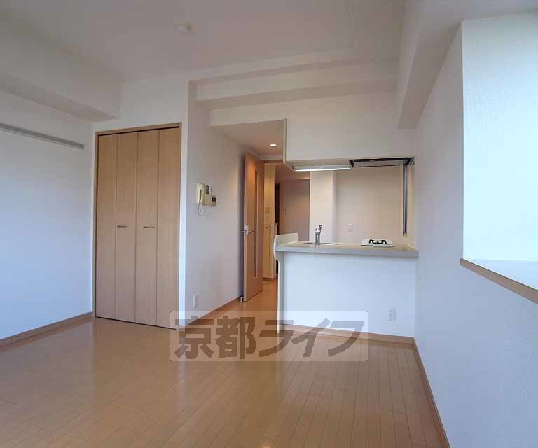 居室・リビング　きれいなお部屋です。