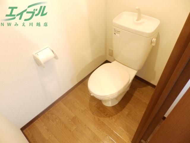 トイレ　同物件別部屋の写真