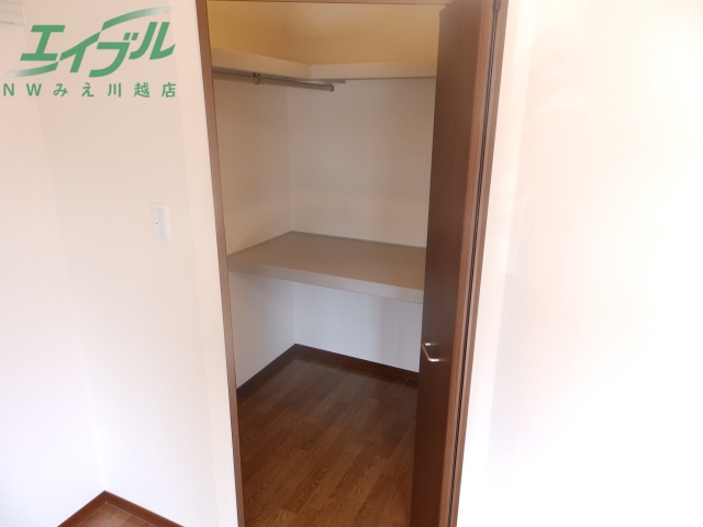 収納　同物件別部屋の写真