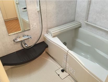 バス・シャワールーム