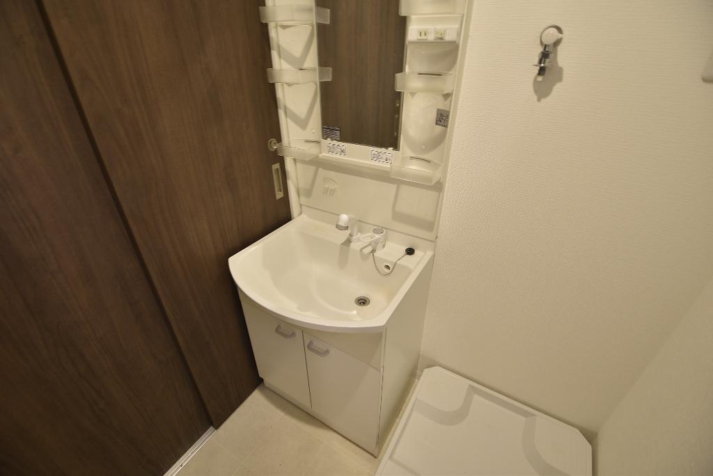 洗面設備　洗髪洗面化粧台