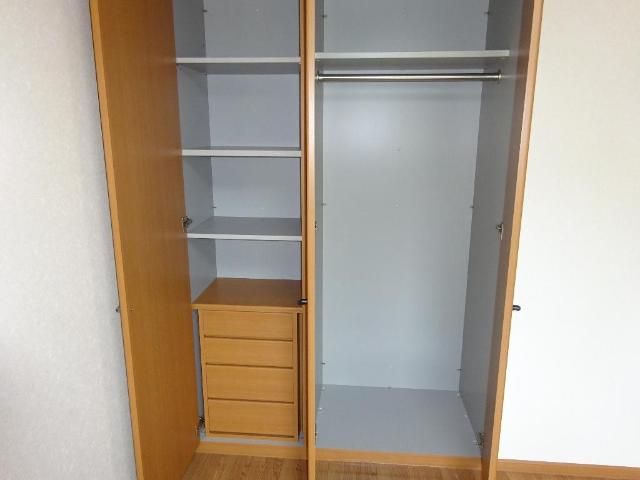 収納　クローゼット