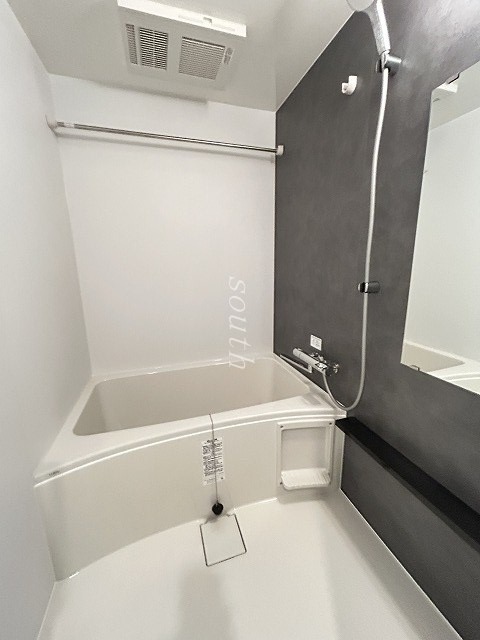 バス・シャワールーム　浴室乾燥機付き