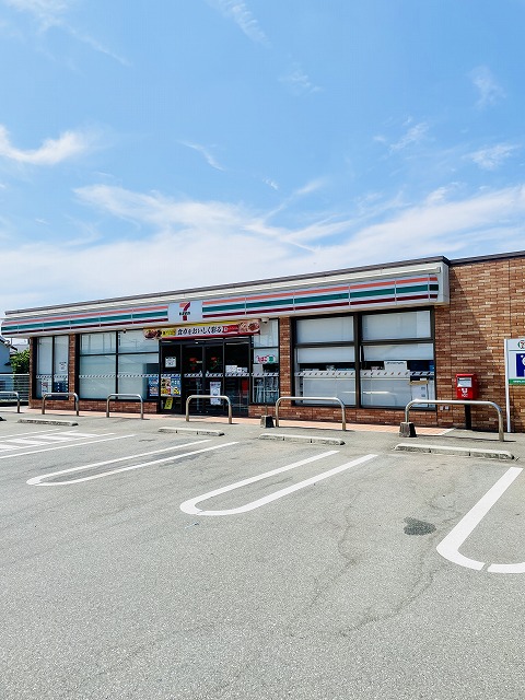 コンビニ　セブンイレブン 鳥栖曽根崎町店（コンビニ）まで226m