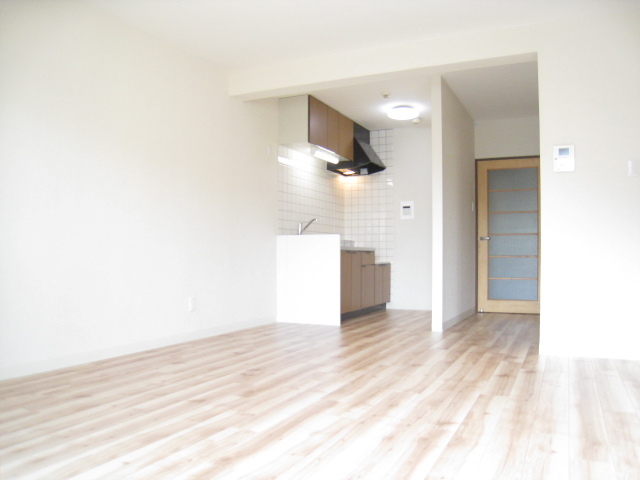 居室・リビング　ＬＤＫ１１．５帖※同タイプ参考写真