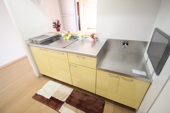 キッチン　※別部屋の写真です