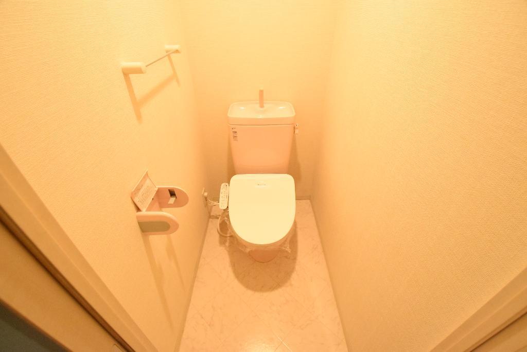 トイレ　シャワー付トイレ