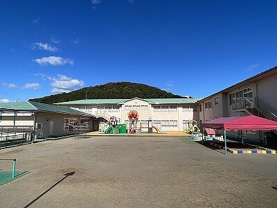 幼稚園・保育園　瀬尻保育園（幼稚園・保育園）まで905m