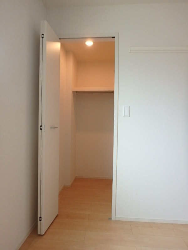 収納　図面と現状に相違がある場合には現状を優先