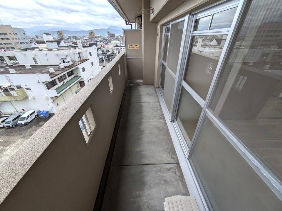 バルコニー　バルコニー