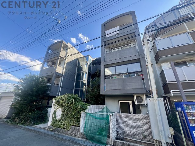 建物外観　居住者専用のごみ置き場があります♪